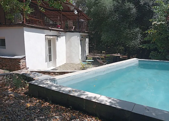 Berbi Rosse 招待所 3*